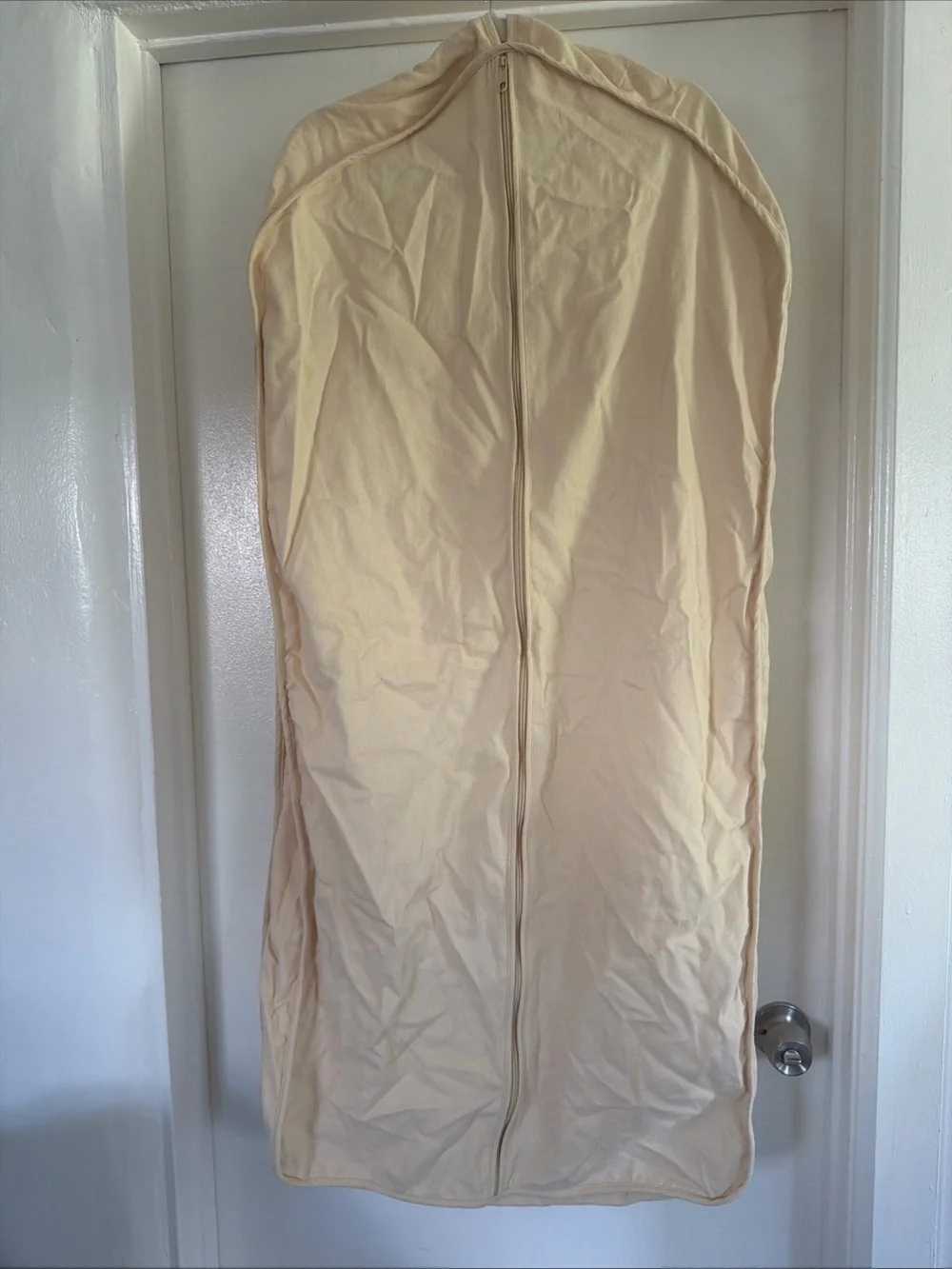 Louis Vuitton Beige Garment Dust Cover